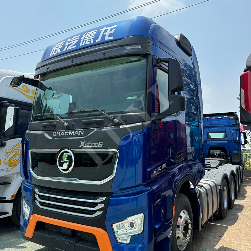 SHACMAN Automobile X5000S 490 HP, Cummins engine, 6×4 tractor transport 100 tons