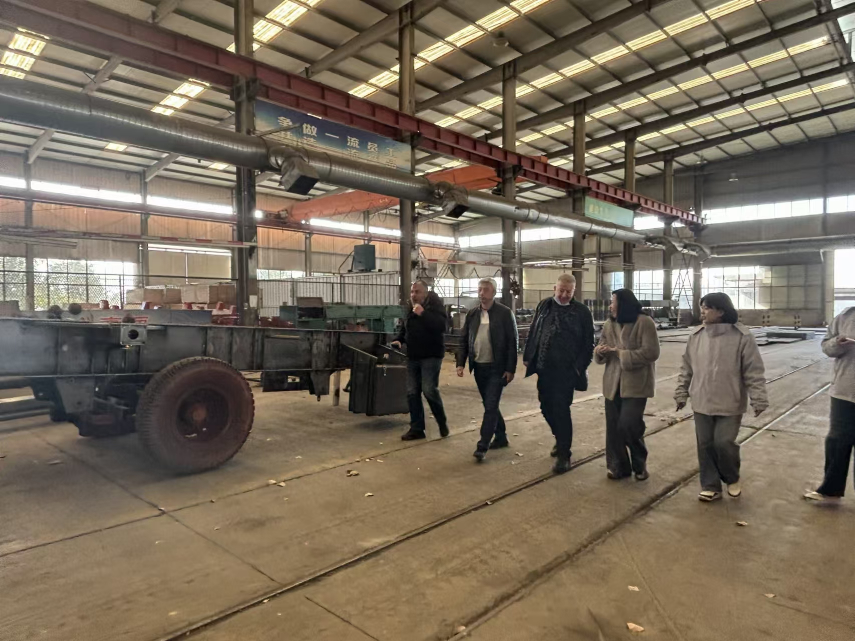 LUYI Automobile Welcomes Saudi Arabian Clients for a Visit 