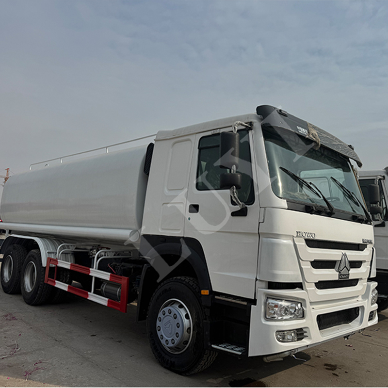 Used Water Bowser Sprinkling Truck 6X4 HOWO Water Truck Capa