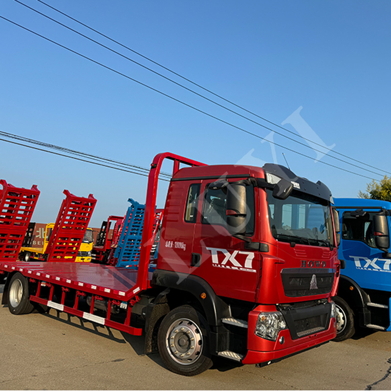 SINOTRUK HOWO Lowbed Cargo Truck 6x4 Heavy Duty Flatbed Truc