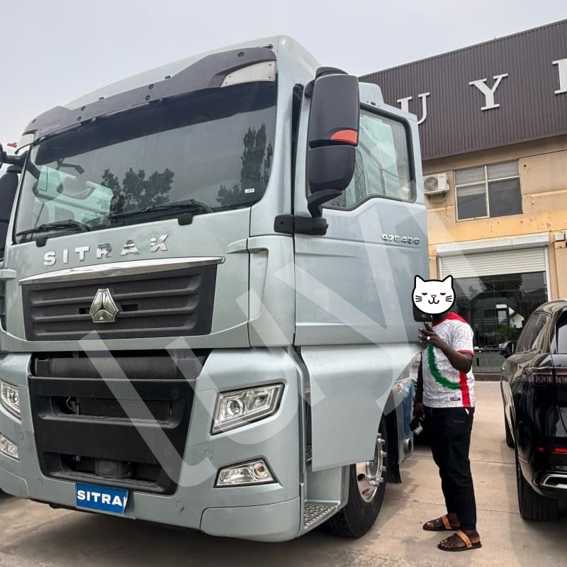 Warmly Welcome Customers from 