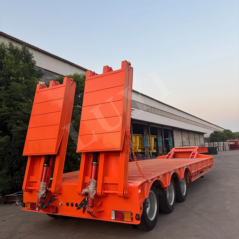 LUYI 13m 60 Ton 3 Axle Low Bed Semi Trai