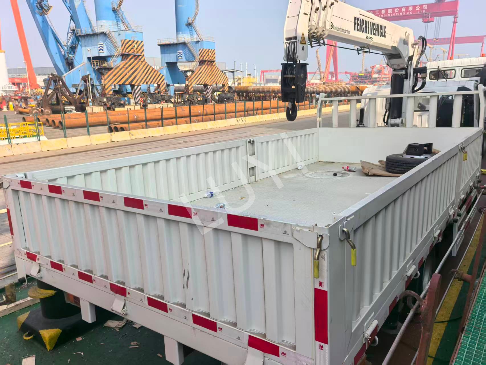 Isuzu Truck‑Mounted Crane Depa